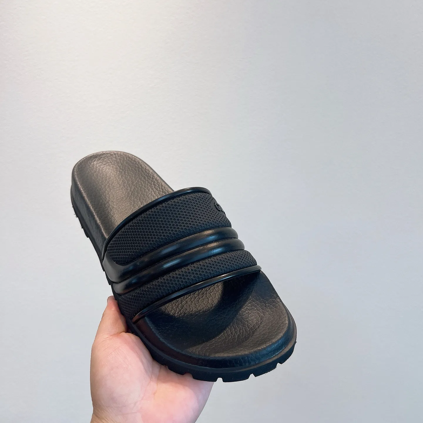 Men's Men's Shoes 130🐮🐮Gucci Gucci Slippers Gucci 2024 latest beach sandals slippers Original molding double G LOGO Original molding consistent Outsole: Men's Men's Shoes u double-layer outsole Size: 35-46